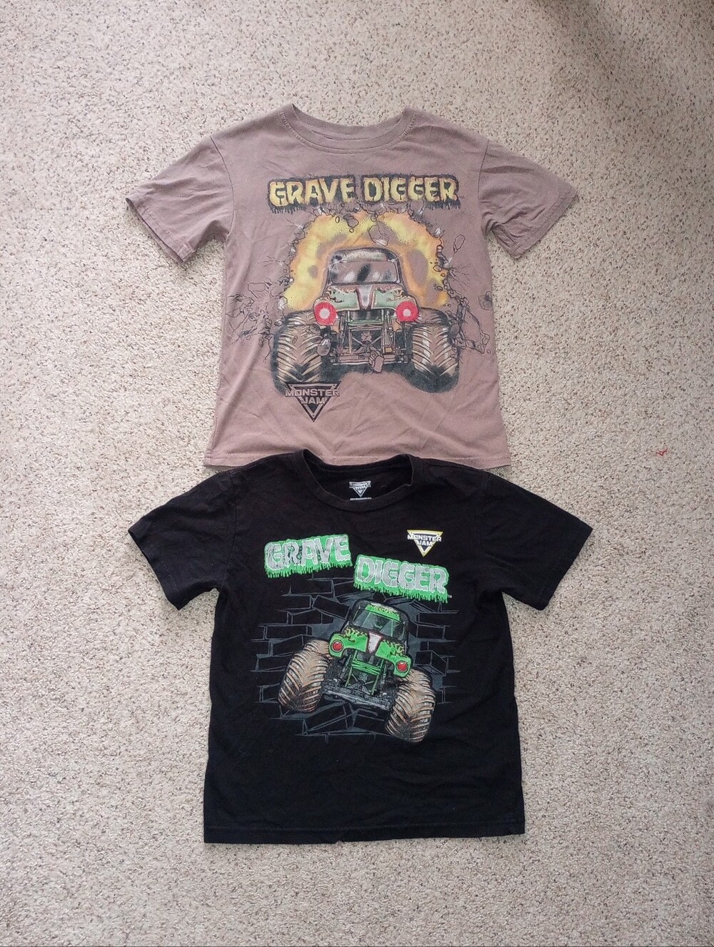 2 Monster Jam Grave Digger Shirts Monster Trucks Kids Size Medium 7/8